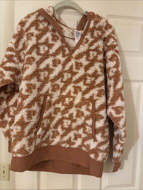 PINK Victoria's Secret Cream and Brown Sherpa V-Neck Hoodie